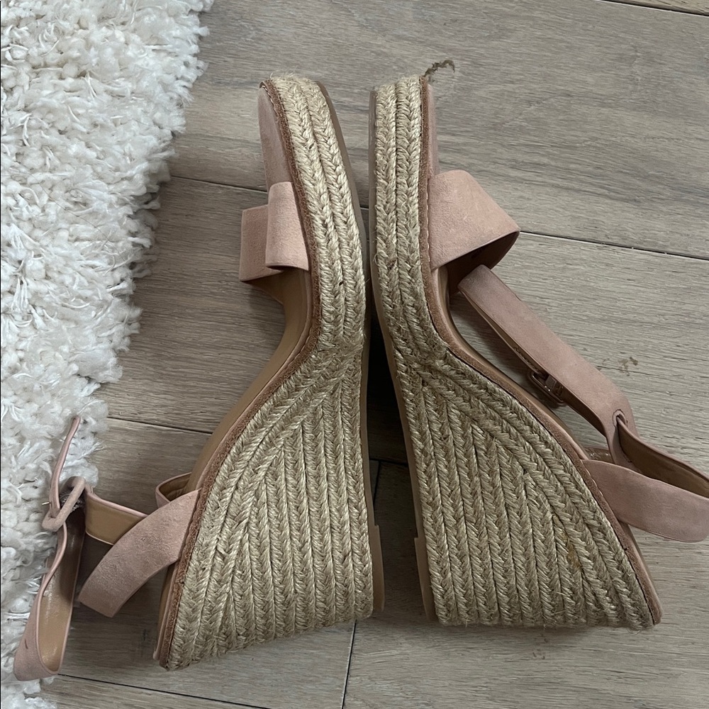 NWT Banana Republic Espadrille Wedge Sandal - Picture 6 of 9